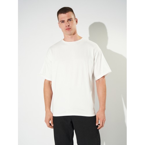 Футболка чоловіча оверсайз Malta 25/Ж584-24 біла Футболка чоловіча оверсайз Malta 25/Ж584-24 біла